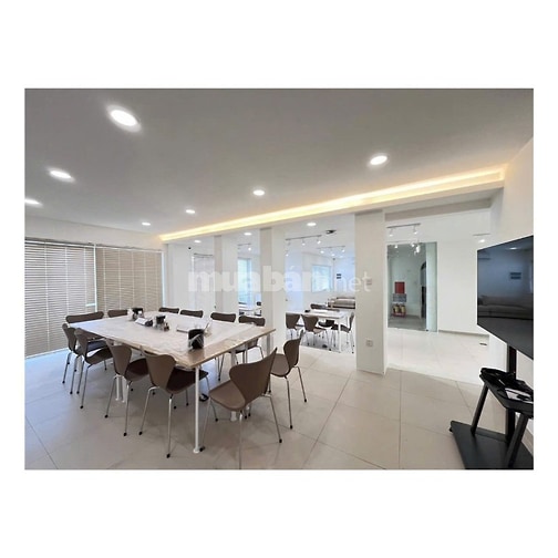 MT 88-190-192 Bàu Cát 3,DT 12x17m, 3 lầu, giá 78 triệu/ tháng