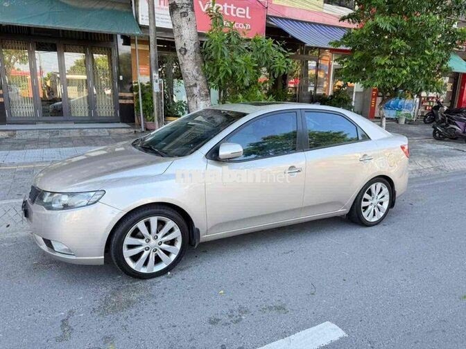 Kia Cerato 2024 Vàng cát 5 chỗ