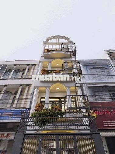 Tháng 11 trống phòng studio full nội thất - chính chủ