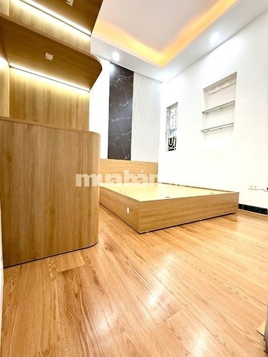 CHÍNH CHỦ GIẢM GIÁ BÁN GẤP NHÀ GẦN HỒ TÂY - Ô TÔ ĐỖ CỔNG