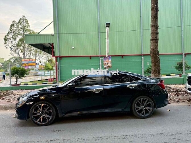 Honda Civic RS 2020 1.5 TURBO Đen