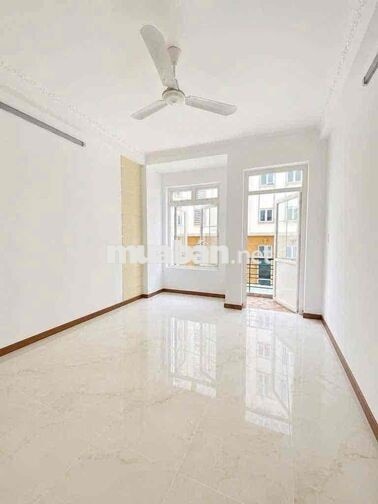 BÁN NHÀ HẼM XE HƠI TÔ HIẾN THÀNH Q10 DT 3.7 x 15 55m2 4 TẦNG  14.7 TỶ