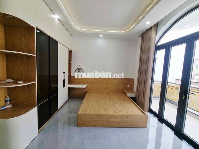 NHÀ MẶT PHỐ 109m2- 4 tầng- ngay uỷ ban quận 12. Giá nhỉnh 9tỏi