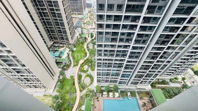 Cho thuê chung cư Lumi, 108m2, 3 ngủ, lô góc, view bể bơi