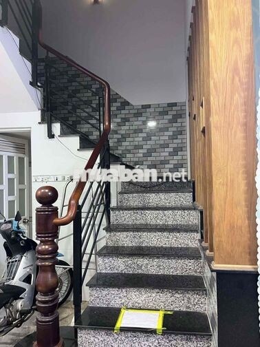 Nhà nguyên căn cho thuê 120m2 Tỉnh lộ 10 Tên Lửa mới