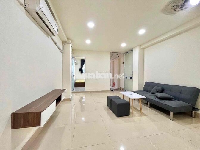 Căn hộ 1PN 45m2 Tách bếp mặt tiền Ngô Quyền Quận 5 kế đại học Y Dược
