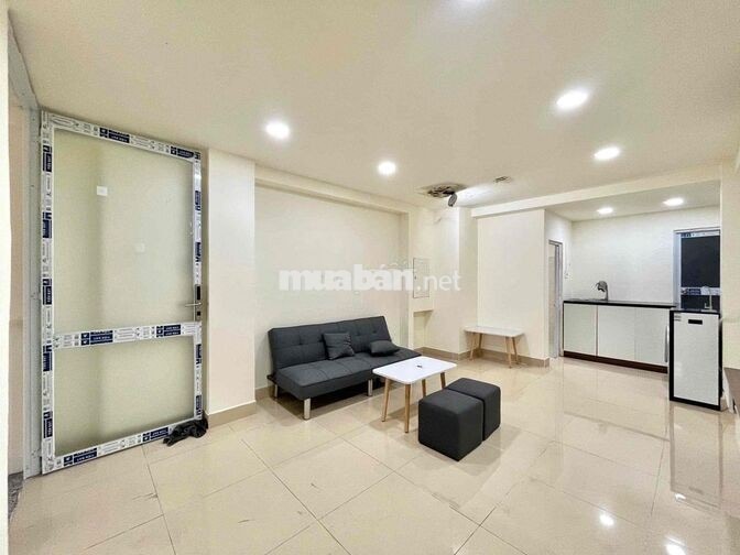 Căn hộ 1PN 45m2 Tách bếp mặt tiền Ngô Quyền Quận 5 kế đại học Y Dược