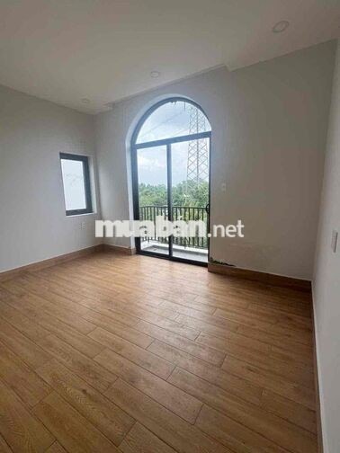 CHO THUÊ CĂN GÓC 2 mặt tiền. Giá 13triệu/tháng