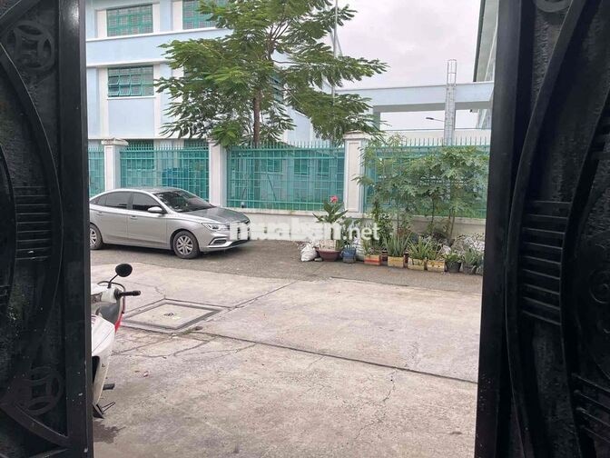 Nhà nguyên căn cho thuê 120m2 Tỉnh lộ 10 Tên Lửa mới