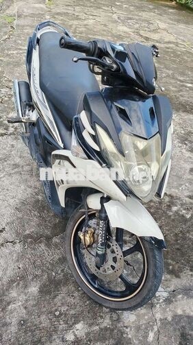 Yamaha Nouvo Trắng đen