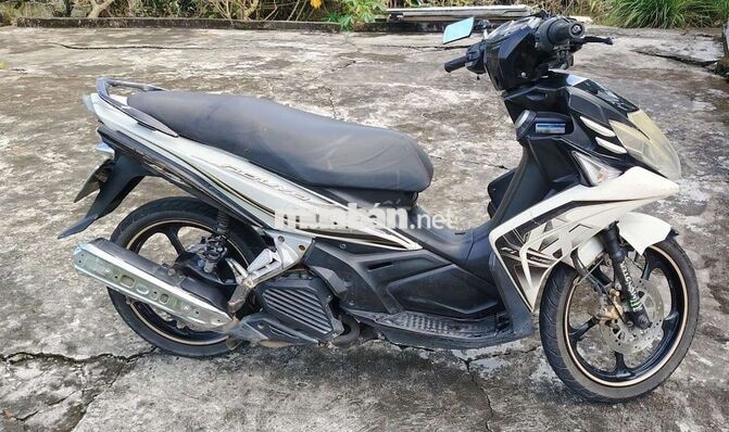Yamaha Nouvo Trắng đen
