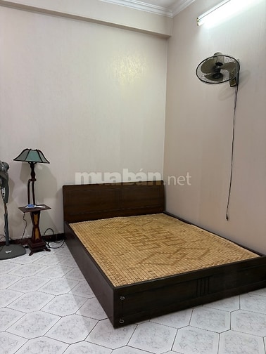 Chính chủ cho thuê nhà tầng 1 + tầng 3, ngõ 146 Vương Thừa Vũ