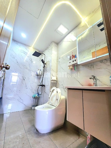 CHÍNH CHỦ CẦN BÁN CĂN HỘ A14 NAM TRUNG YÊN - 2PN - FULL NT ĐẸP