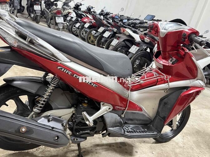 Honda Air Blade Đỏ bạc