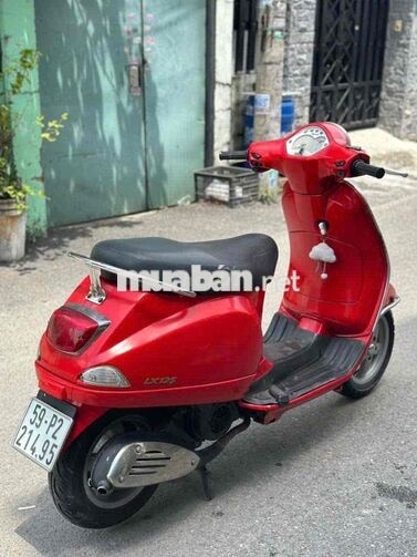 Piaggio Vespa LX125 Đỏ, biển số thành phố