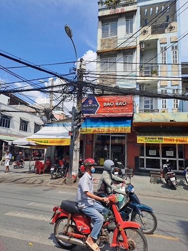  CHO THUÊ NHÀ MẶT TIỀN TRUNG TÂM THỊ TRẤN HÓC MÔN . VỊ TRÍ VÀNG KD