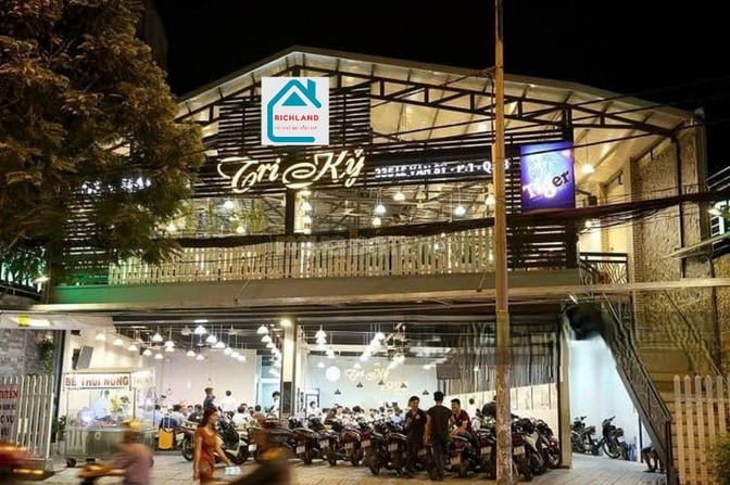 Cho thuê mặt bằng 335 lê văn sỹ tân bình 17x35m trệt 1 lầu rộng lớn