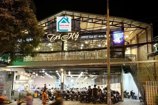 Cho thuê mặt bằng 335 lê văn sỹ tân bình 17x35m trệt 1 lầu rộng lớn