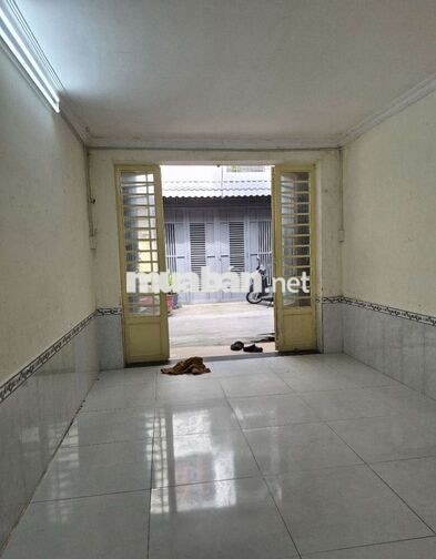NHÀ NHỎ SẠCH SẼ ,HẺM AN NINH YÊN TĨNH, THUÊ Ở GĐ ,KDOL,LÀM NGHỀ ,KHO
