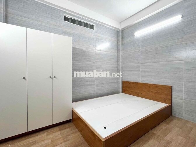 PHÒNG TRỌ KHÔNG GÁC, SẴN MÁY LẠNH MỚI 100%, Ở LIỀN, CÓ THANG MÁY