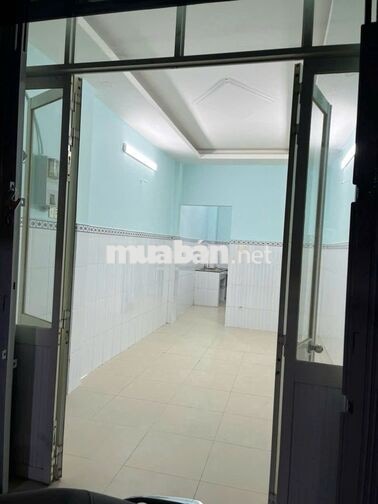 Bán Nhà Nguyên Căn tại Trung Tâm quận 11 gần siêu thị và trường học 