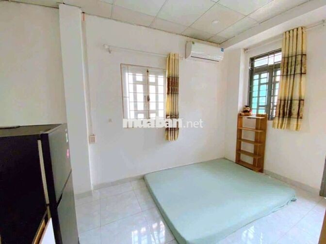 PHÒNG BAN CÔNG YÊN TĨNH, FREE DỊCH VỤ - PHAN XÍCH LONG