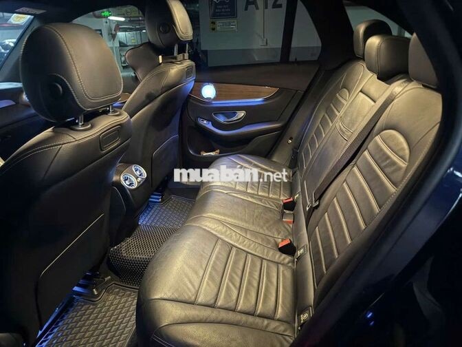 Mercedes-Benz GLC250 SUV Xanh 5 chỗ