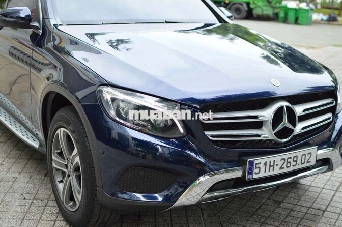 Mercedes-Benz GLC250 SUV Xanh 5 chỗ