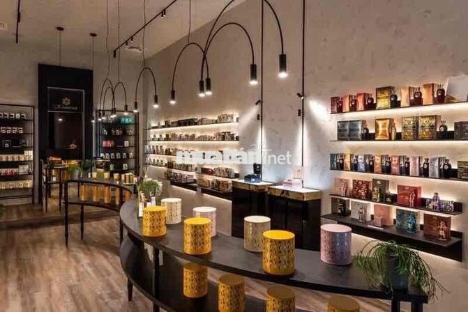 NHÀ MT CHÂU THỊ VĨNH TẾ NGANG :6M , ĐÃ DECO SẴN