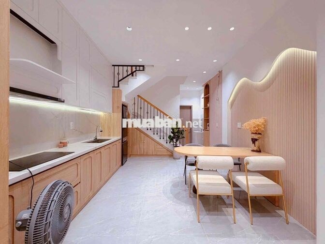 NHÀ 3 TẦNG ,3 PHÒNG NGỦ FULL NỘI THẤT ĐẸP