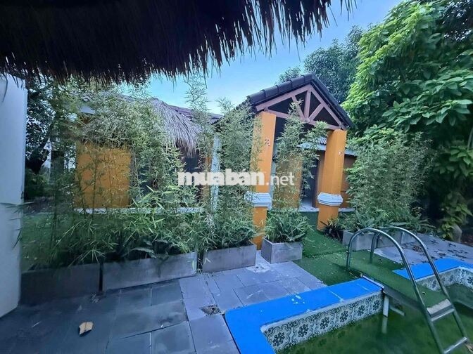 NHÀ BIỆT THỰ 2 TẦNG MT CHẾ LAN VIÊN DT:1000m2