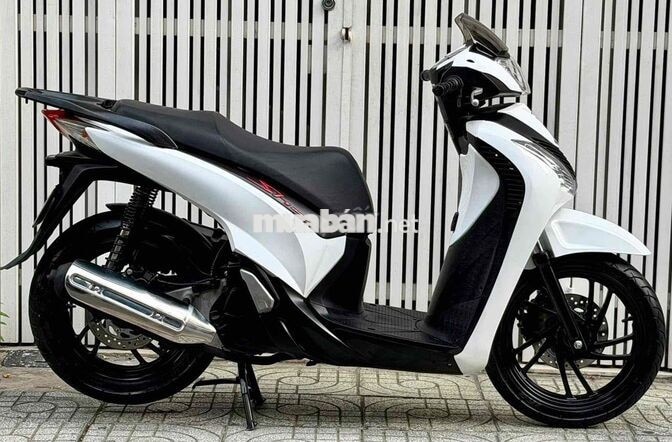 Honda SH 150 2016 úp áo form ý. Chính Chủ.