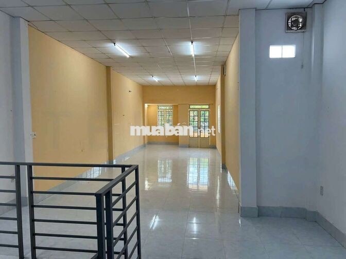 cho thuê nhà lầu mặt tiền đường Trần chiên phù hợp kinh doanh