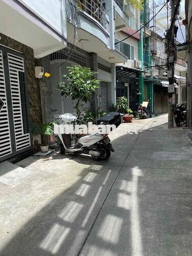 An Bình Quận 5 Hẻm 4.5m - 44m2 - Ngang 4.2m - 5PN 4 Tầng - HĐT 22tr/th