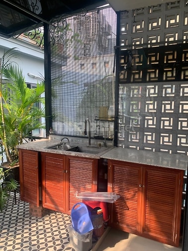 Cho thuê nhà tầng 3 ngõ 32 An Dương, Tây Hồ, Hà Nội, đầy đủ đồ