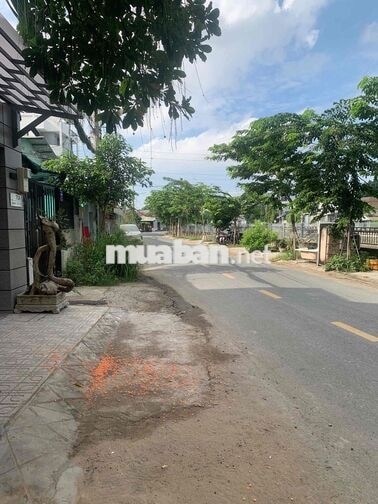 nhà mặt tiền cho thuê, xe cont trước nhà