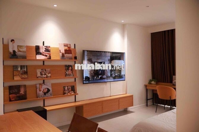 Studio cửa sổ trời Sư Vạn Hạnh ngay vòng xoay Lý Thái Tổ