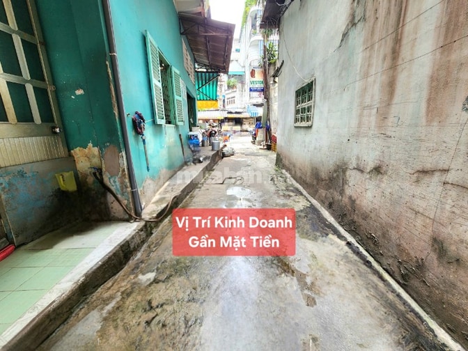 NHÀ 3 TẦNG LÔ GÓC VỊ TRÍ KINH DOANH - SAU CĂN MẶT TIỀN CHỢ NHẬT TẢO