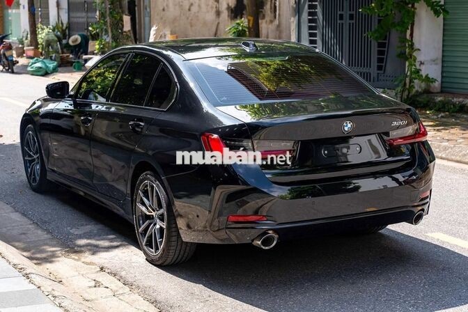Bmw 320i Sport Line 2024 màu đen, ODO lướt 6000 km