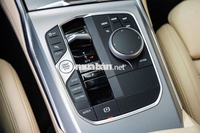 Bmw 320i Sport Line 2024 màu đen, ODO lướt 6000 km