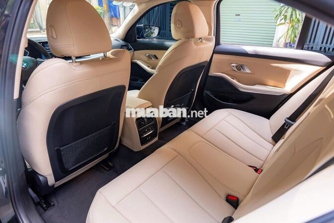 Bmw 320i Sport Line 2024 màu đen, ODO lướt 6000 km
