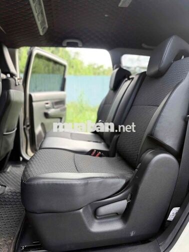 Suzuki XL7 Hybrid 2025 Trắng ngà - đen 8.300km