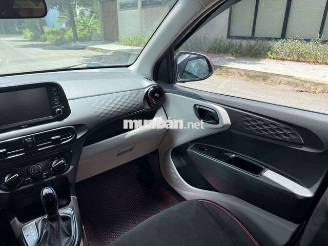 Hyundai Grand i10 1.2 Số tự động Đỏ