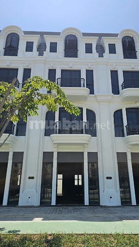 VINHOMES GREEN PARADISE NƠI ĐÁNG SỐNG, ĐẲNG CẤP NGHĨ DƯỠNG.