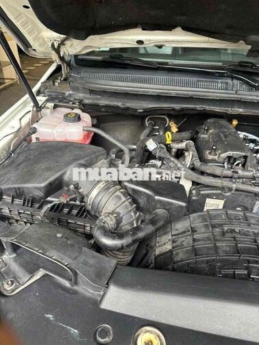 Ford Everest Titanium Trắng Tự động 160168 km