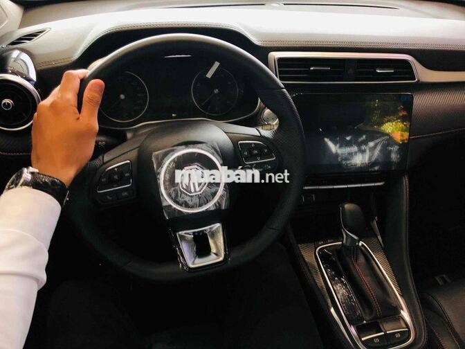 GIẢM THẲNG 150 TRIỆU - MG ZS LUX ĐỎ 5 CHỖ BH 5 NĂM