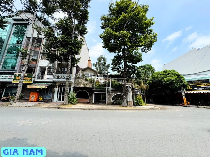 BÁN 4 CĂN NHÀ 3 MẶT TIỀN : 287 - 289 - 291 - 293 NGUYỄN GIA TRÍ - P.25
