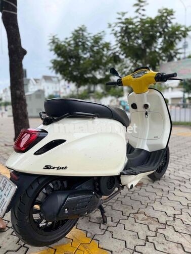 Piaggio Vespa Sprint 2015 Trắng, vàng