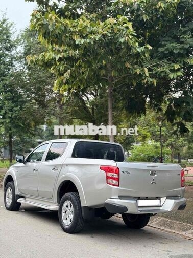 Mitsubishi Triton GLX 4x2AT 2017 Bạc