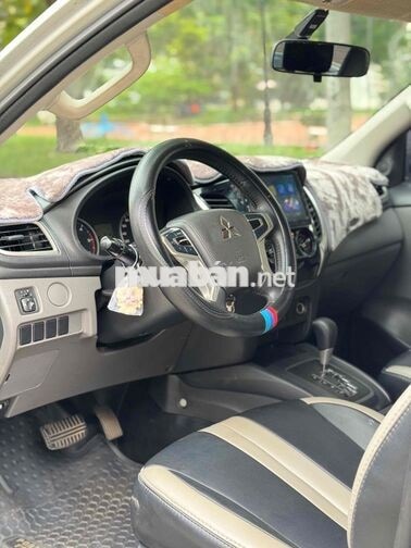 Mitsubishi Triton GLX 4x2AT 2017 Bạc